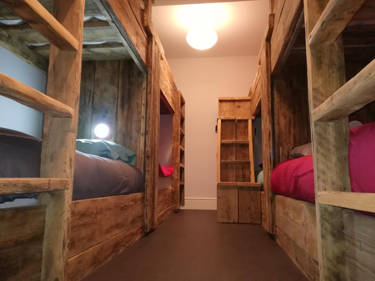 Ty Glyndwr Bunkhouse, Bar And Cafe Ostello *