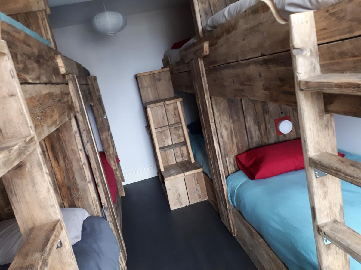 Ty Glyndwr Bunkhouse, Bar And Cafe Caernarfon