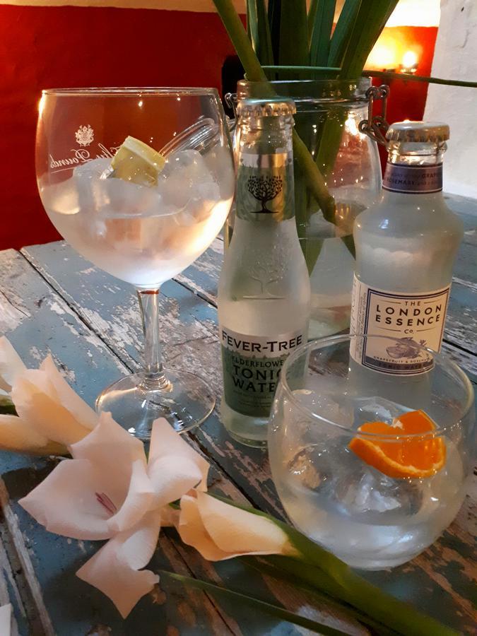 Ty Glyndwr Bunkhouse, Bar And Cafe *