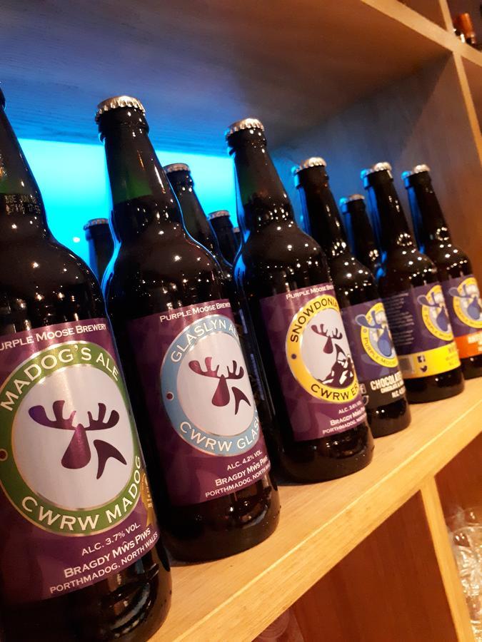 Ty Glyndwr Bunkhouse, Bar And Cafe Hostel