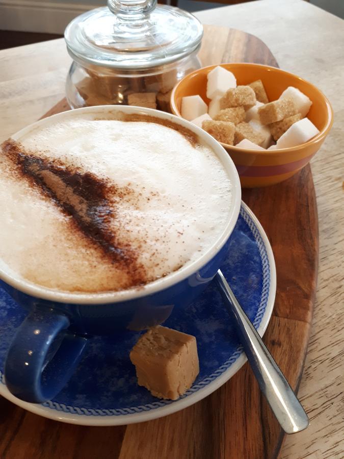 Ty Glyndwr Bunkhouse, Bar And Cafe *